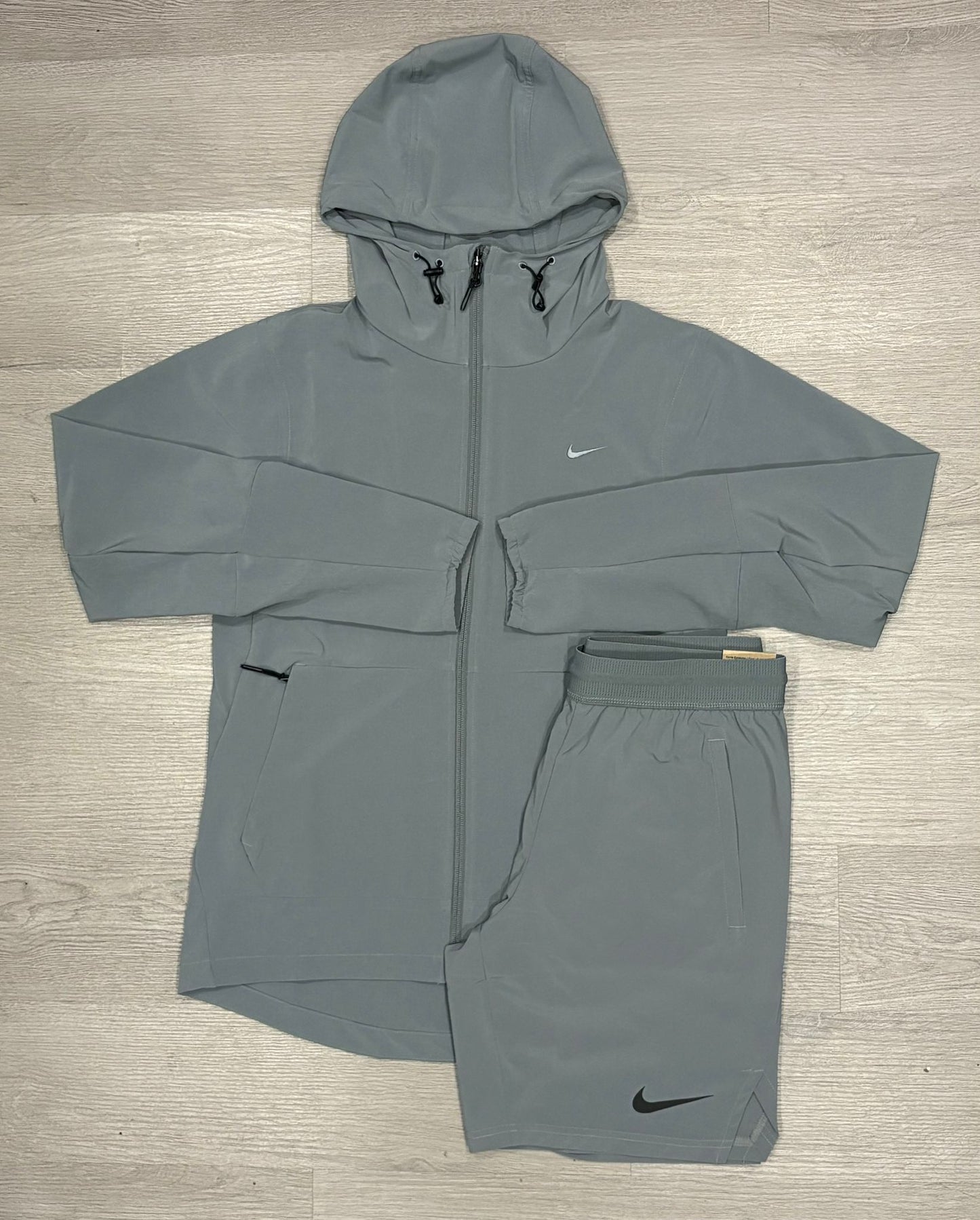 Nike Unlimited Repel Jacket Set