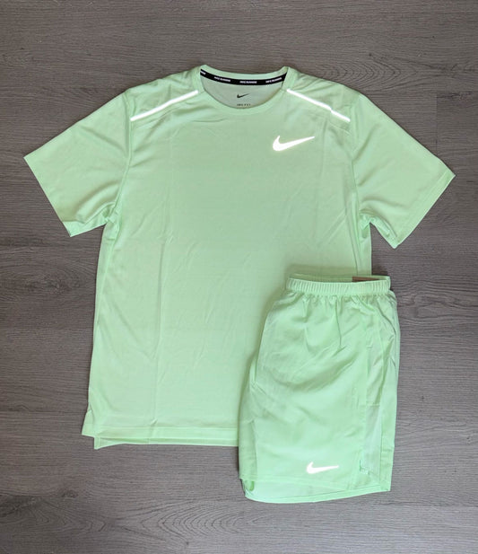 Nike Vapour Green Miler Set